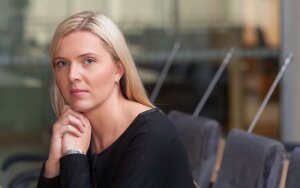 A.Bilotaitė. Belaukiant spyrio moralei į užpakalį